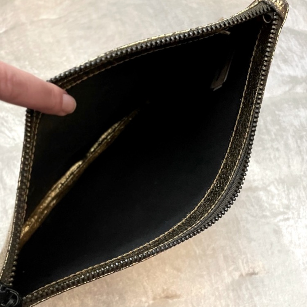 Marc Jacobs Metallic Leather Pouch - Gold - Picture 4 of 4